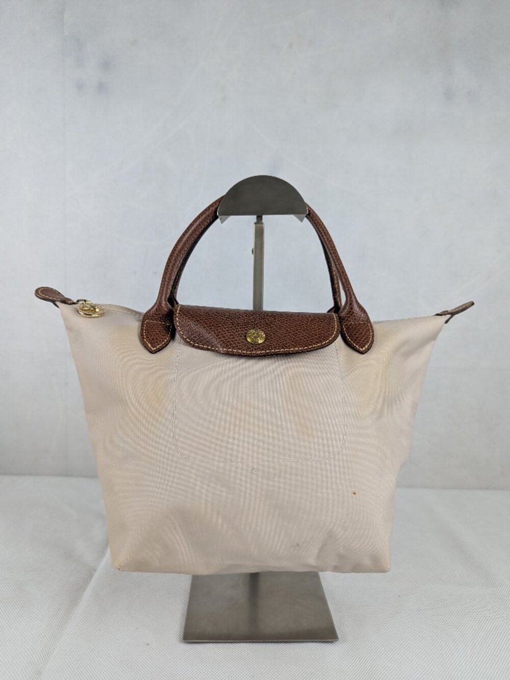 Pre-Owned Longchamp Le Pliage Nylon Leather Tote Hand Bag Beige Made in China.